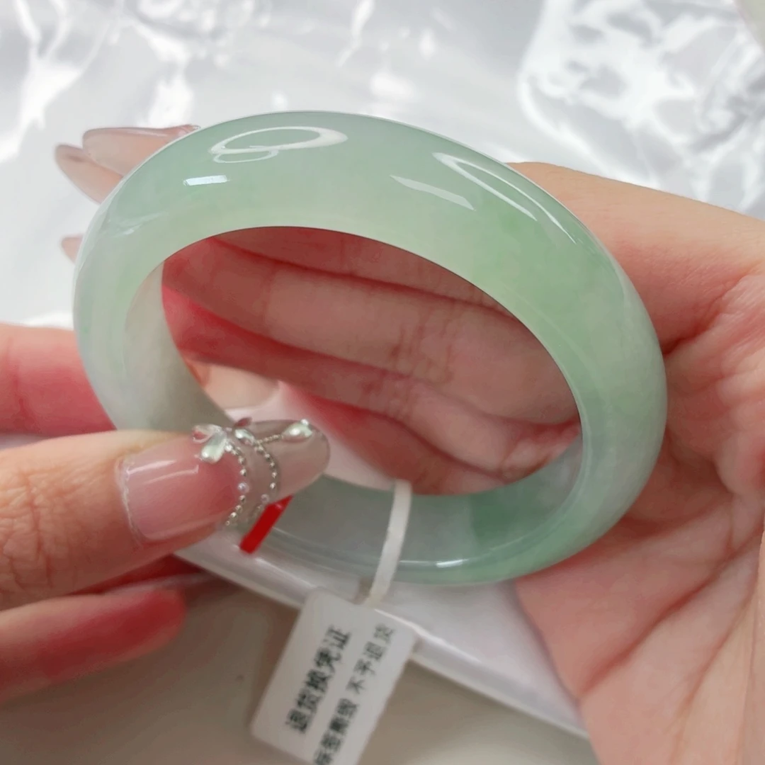 翡翠未镶嵌手镯50.8圈x580