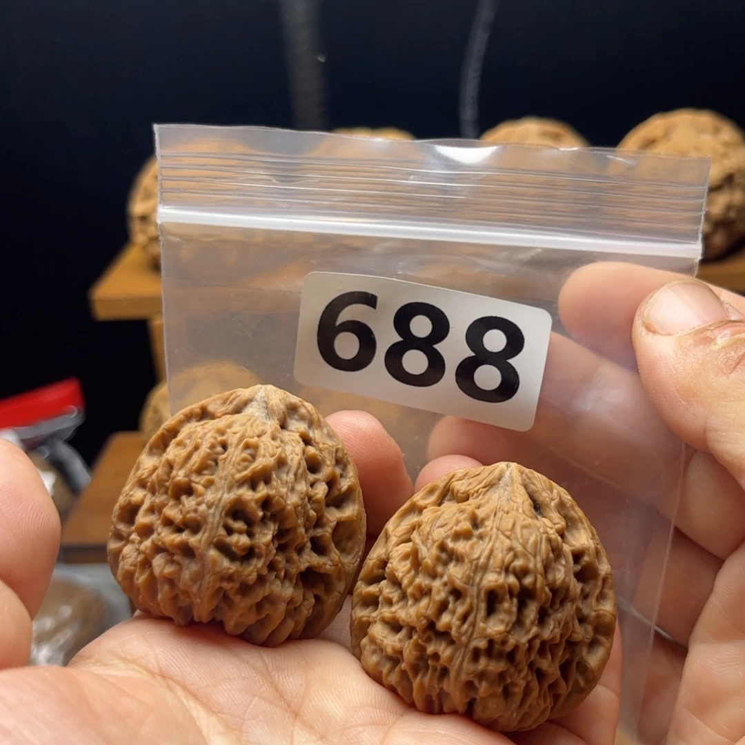 吊坠文玩核桃南疆37
