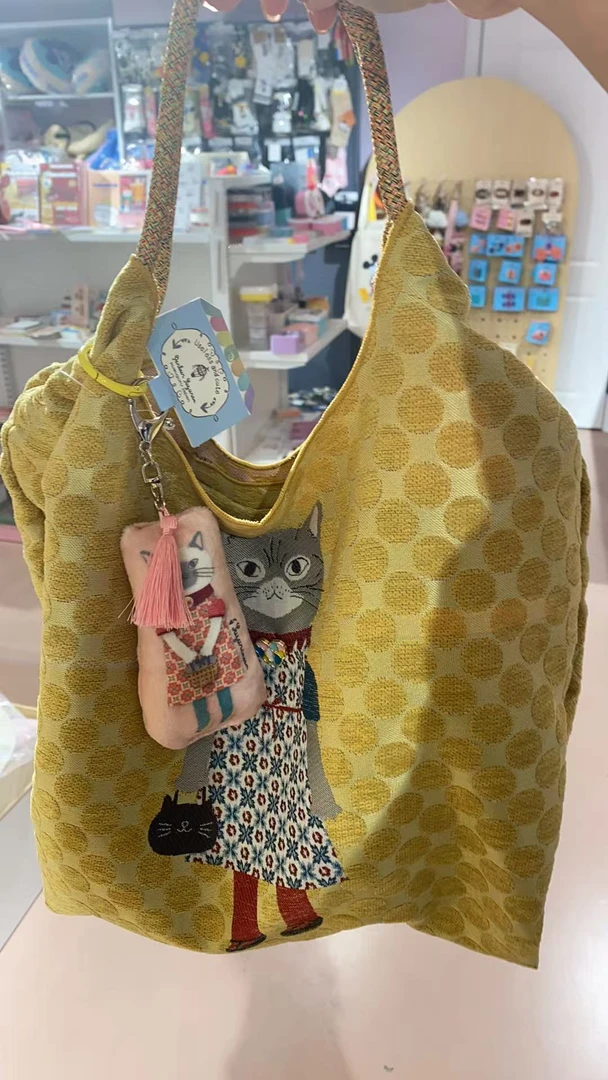 日单 卡通猫咪刺绣图案单肩包