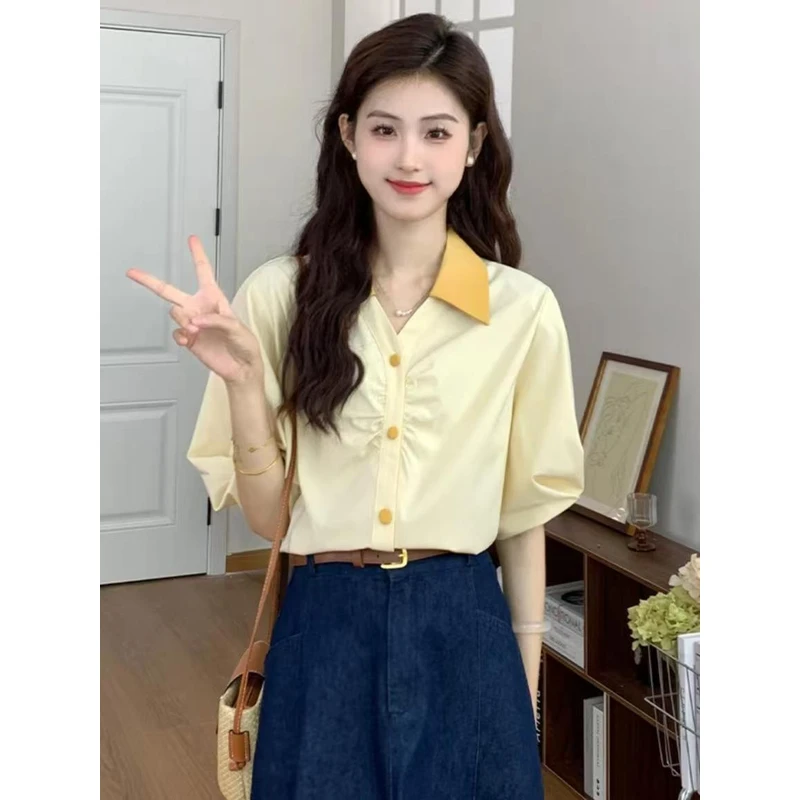 2025夏季新款休闲显瘦短袖衬衫女宽松别致气质翻领上衣减龄设计感