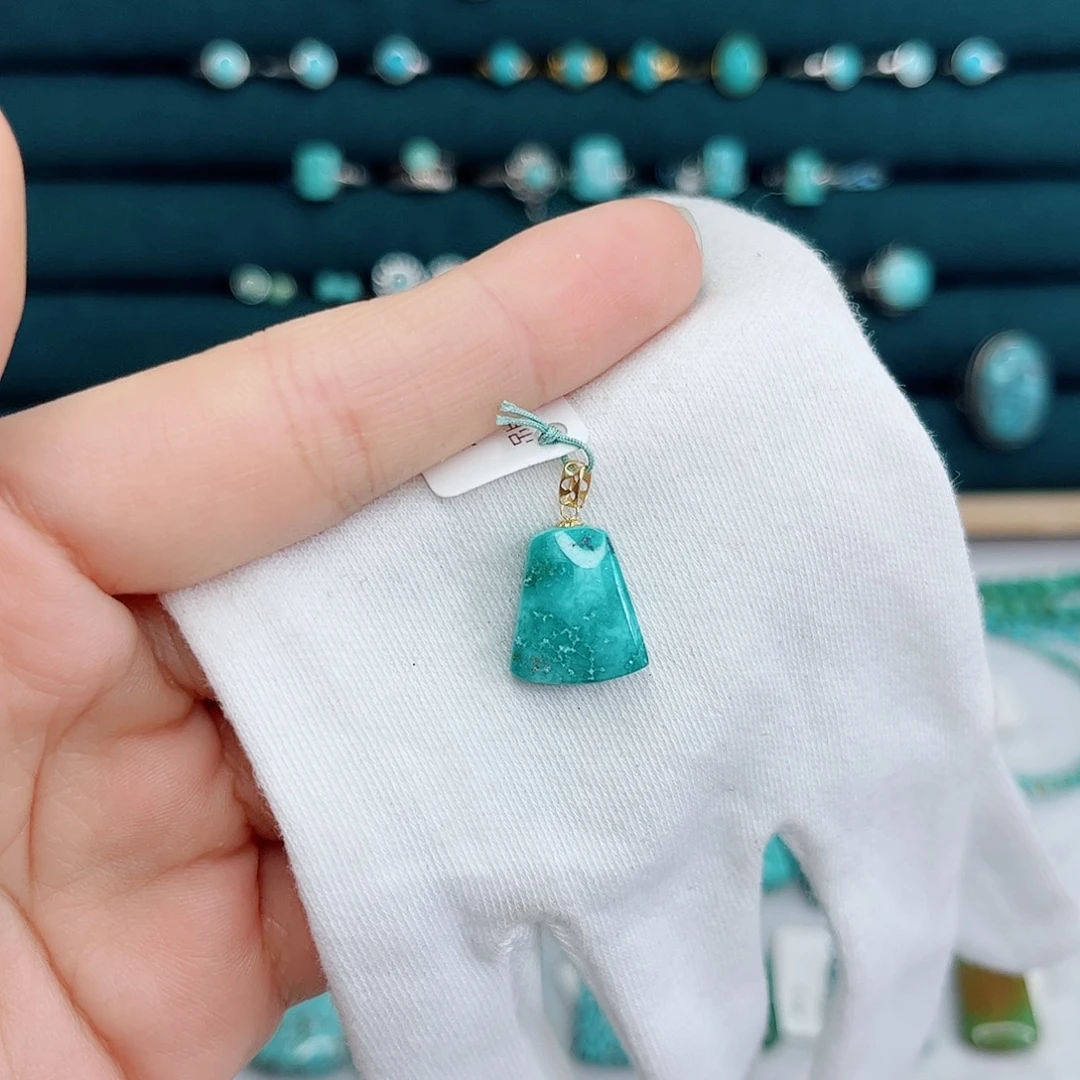 绿松石18K金镶嵌绿松石