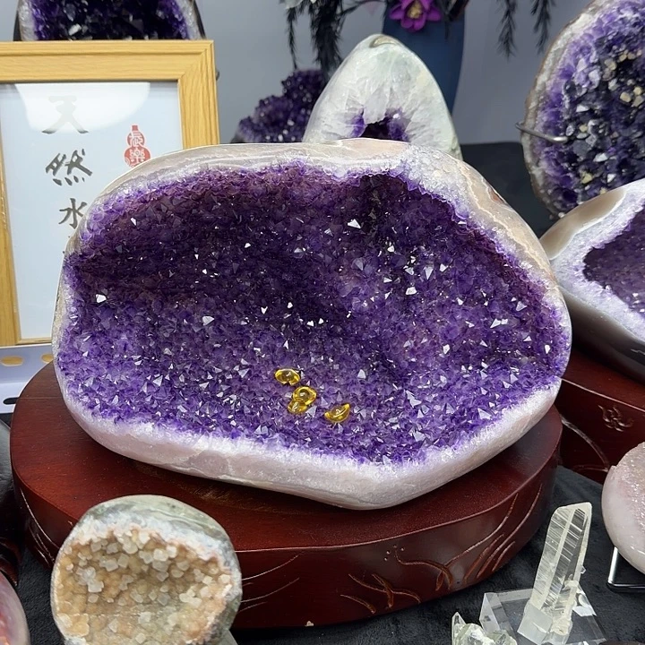 紫晶未镶嵌珠宝半成品