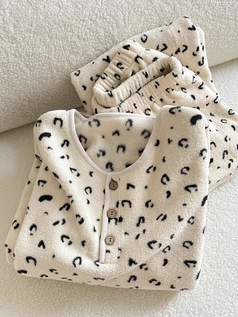 少女甜酷风豹纹大码法兰绒爆款睡衣秋冬季女款加厚家居服套装外穿