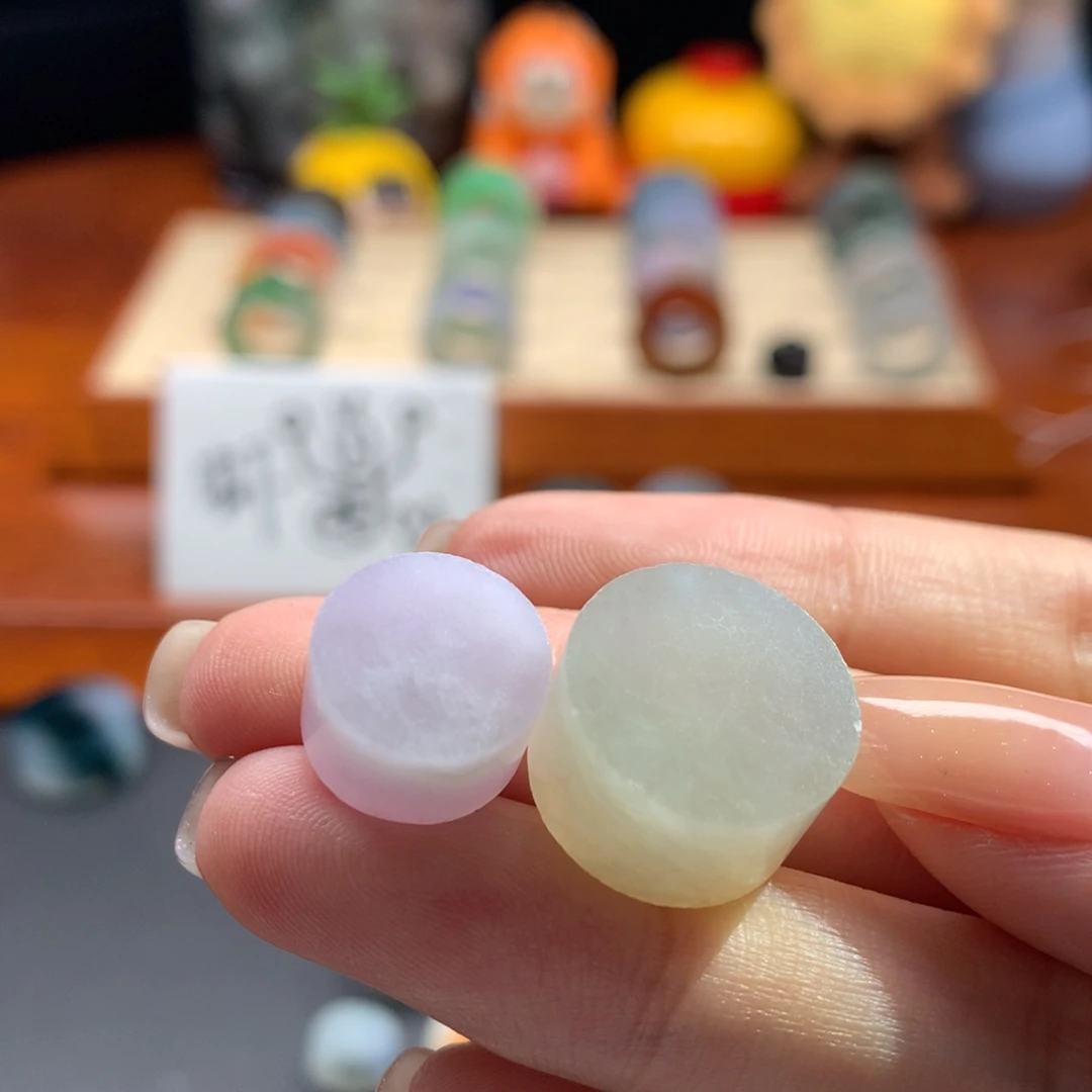 柒***️定制翡翠未镶嵌2颗有棉纹包容 打个包宠一下