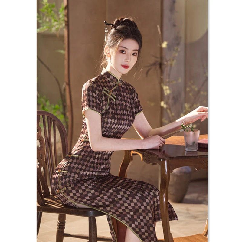 港风文艺长款格子短袖旗袍2025春夏新款复古国风年轻女士日常旗袍