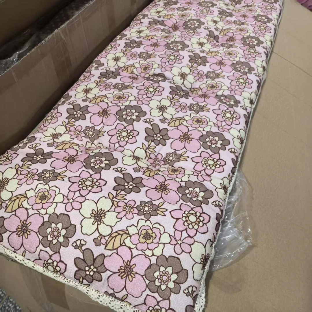 日当粉色花朵蕾丝边3人坐垫，43*130