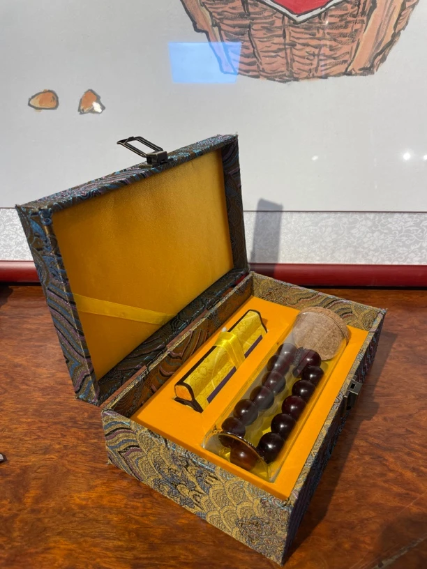 印度小叶紫檀二标老料1.8满金星手串（无胶磨）