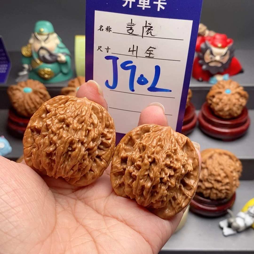 文玩核桃把件麦虎41