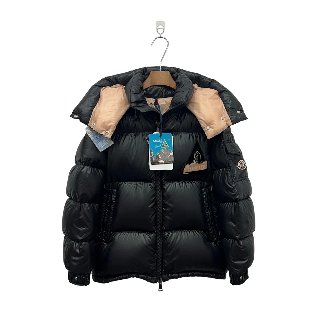 未使用 MONCLER 黑粉雪山徽标厚款羽绒服 1码/98新/公价14500