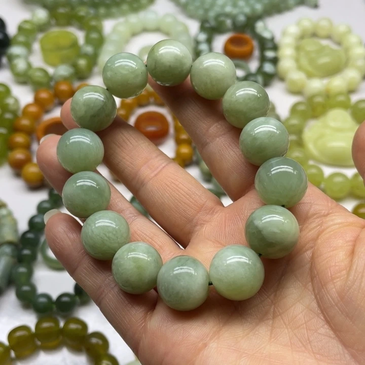 蛇纹石玉手串未镶嵌