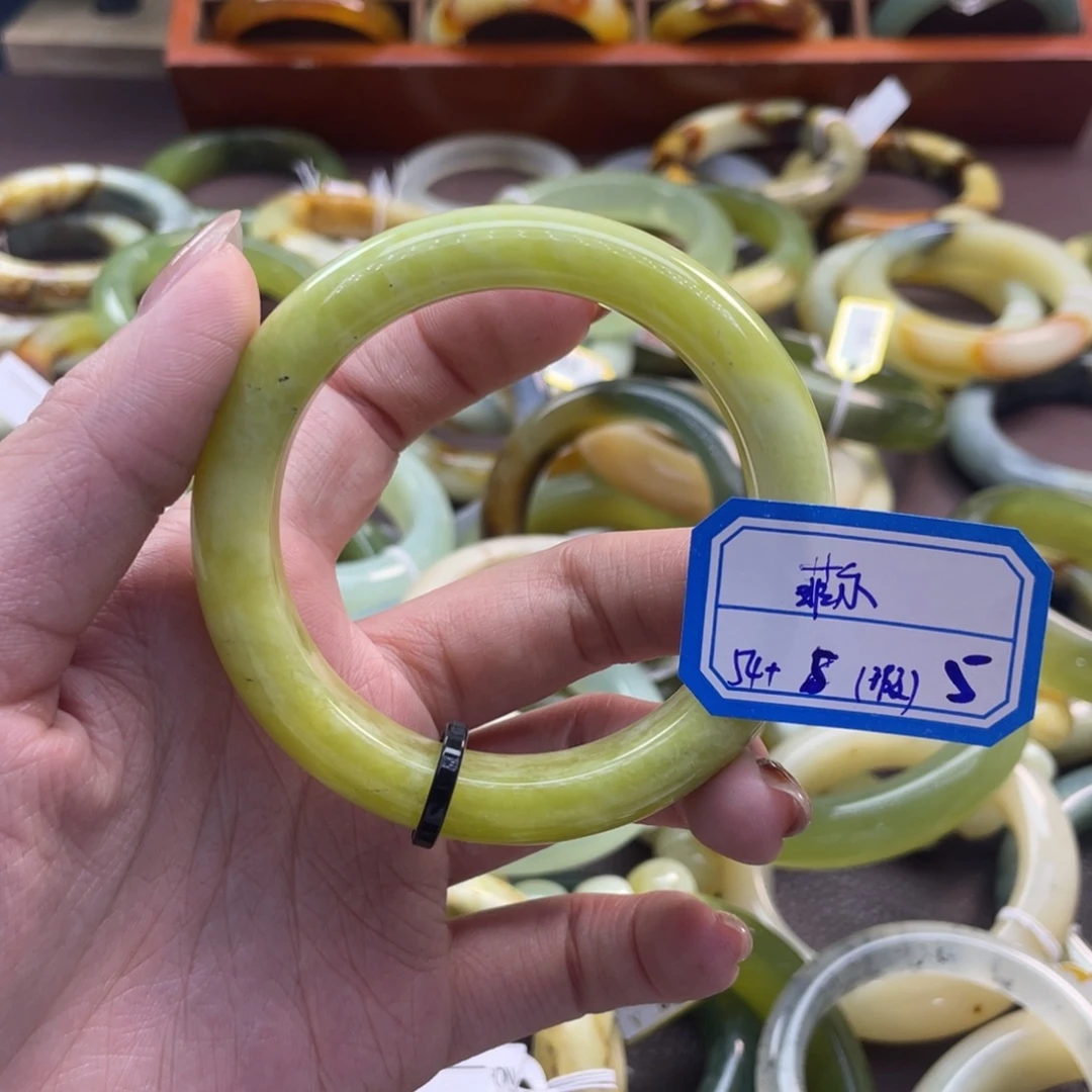 菲***鸟蛇纹石玉未镶嵌手镯