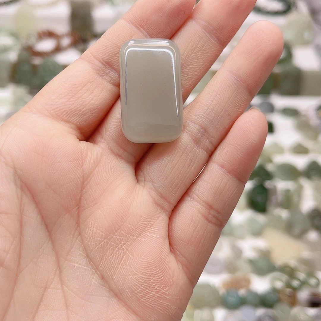 和田玉吊坠未镶嵌k**s