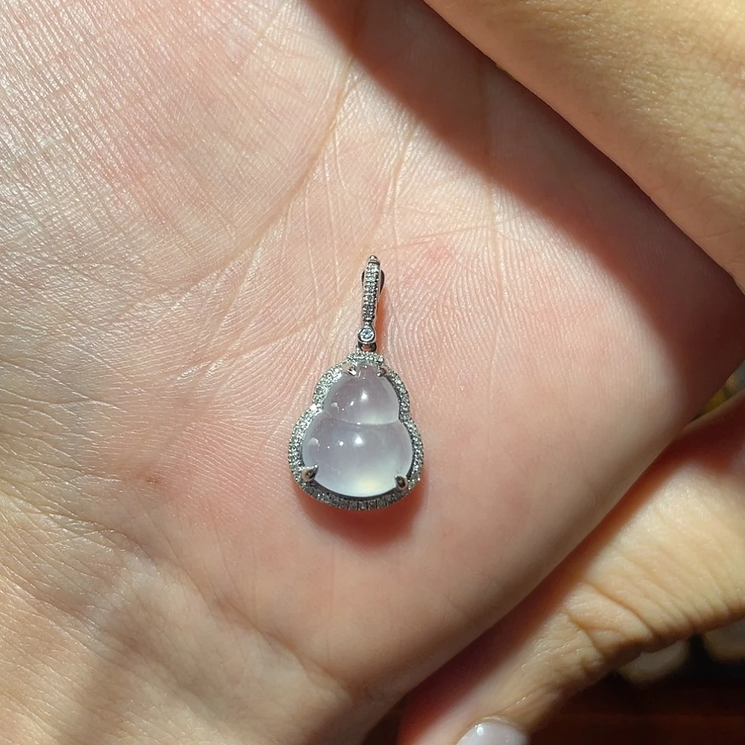 彩***虹翡翠18K金镶嵌吊坠(不含链)