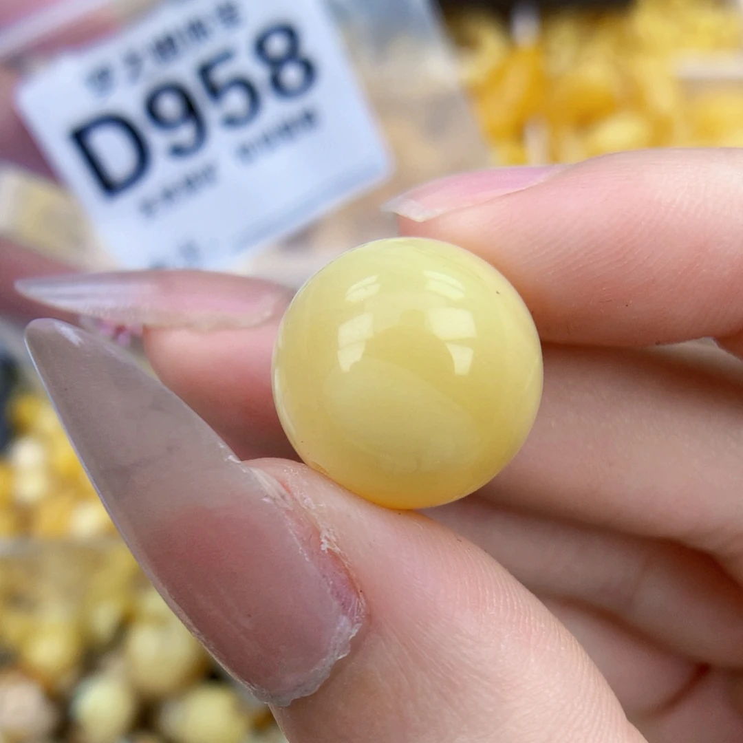 未镶嵌琥珀珠宝奇石16