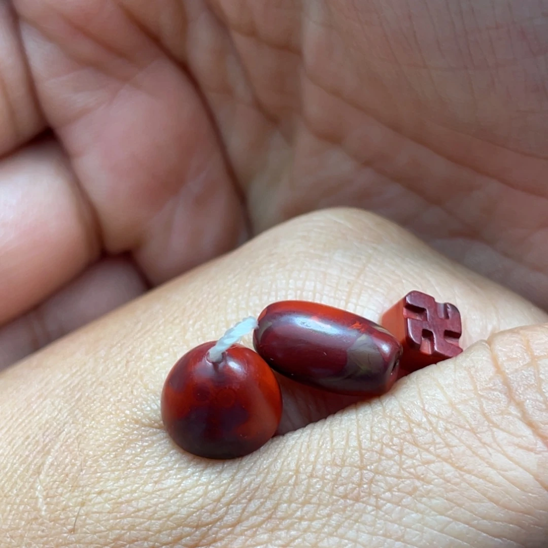 百***乐南红玛瑙未镶嵌颈饰