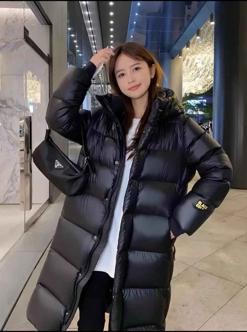 长款黑色男女款经典厚款保暖网红百搭连帽羽绒服