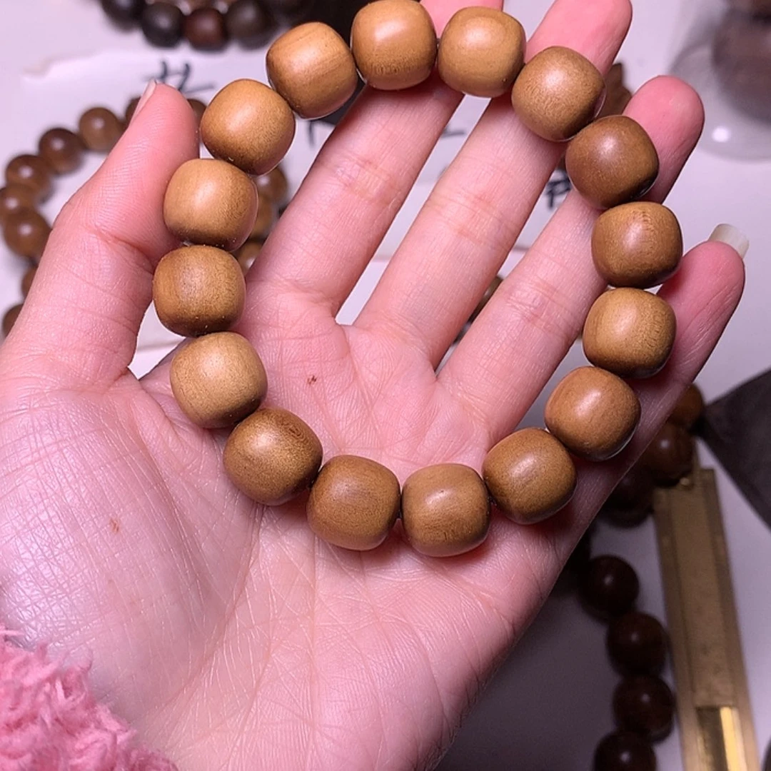 【闪购商品】檀香木手串/手链乔***！檀香13/14砂皮料