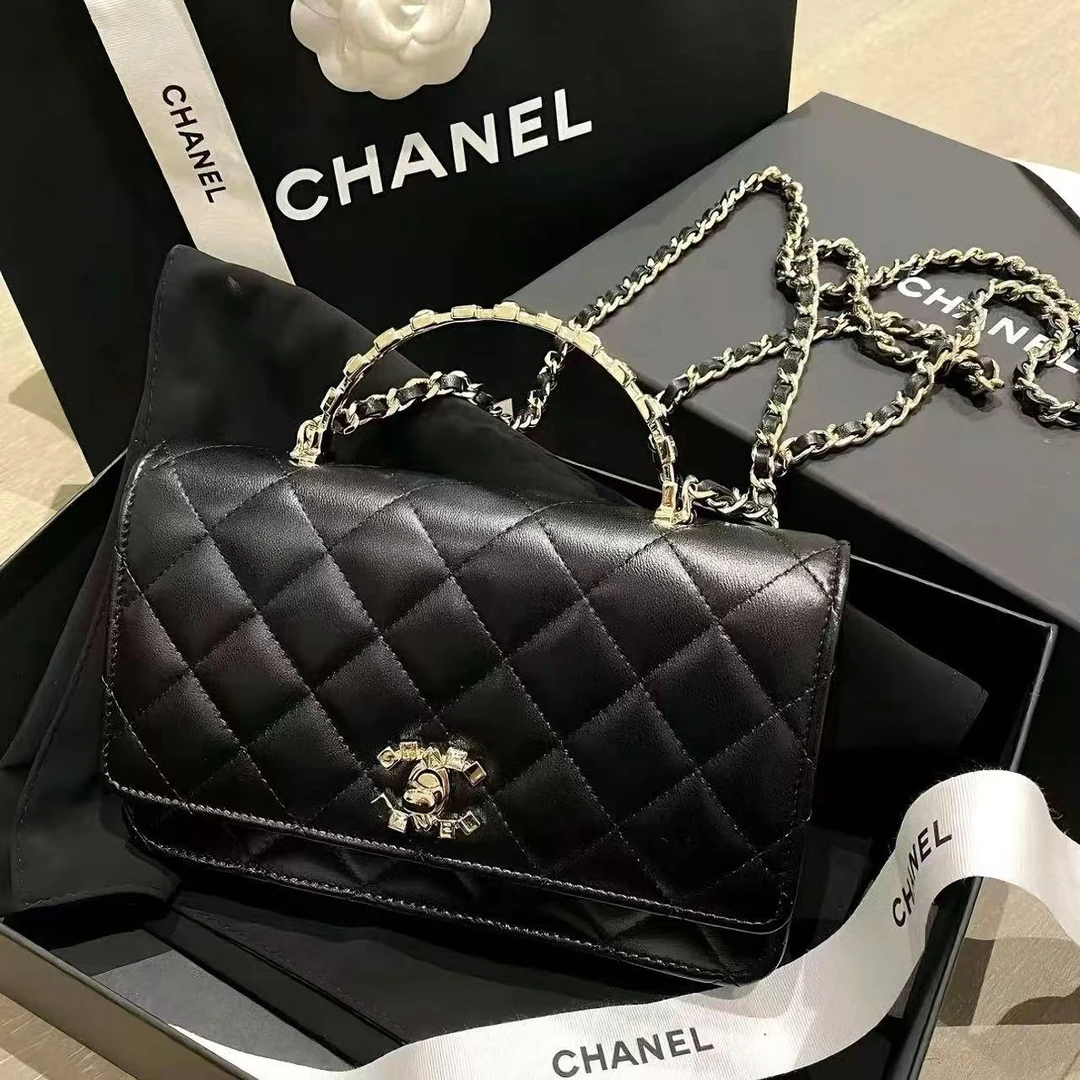 99新 Chanel/香奈儿 6245|香奈儿黑金新款水钻手柄斜挎包24p