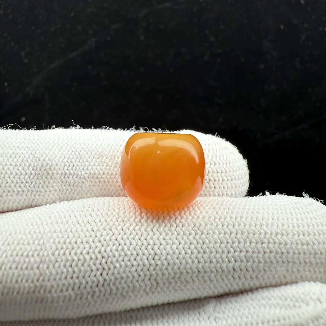 A66-30天然原矿蜜蜡 鸡油红墩子 14.7*12mm支持复检