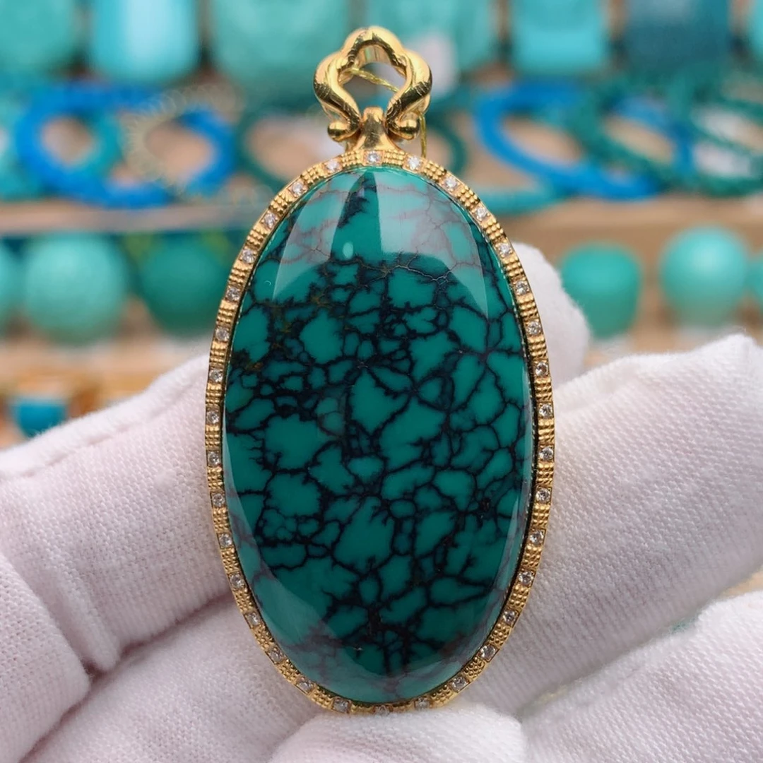 18K金镶嵌绿松石珠宝奇石