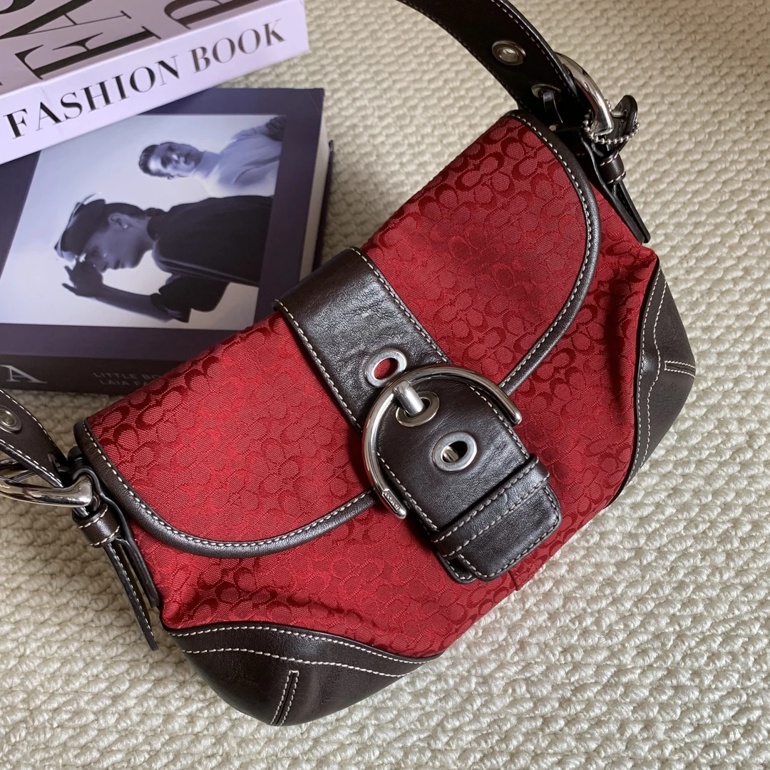 95新 COACH/蔻驰 经典复古辣妹红色小老花单肩腋下豌豆包