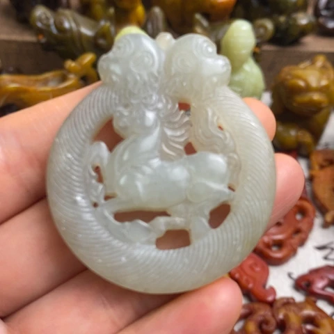 蛇纹石玉未镶嵌颈饰131