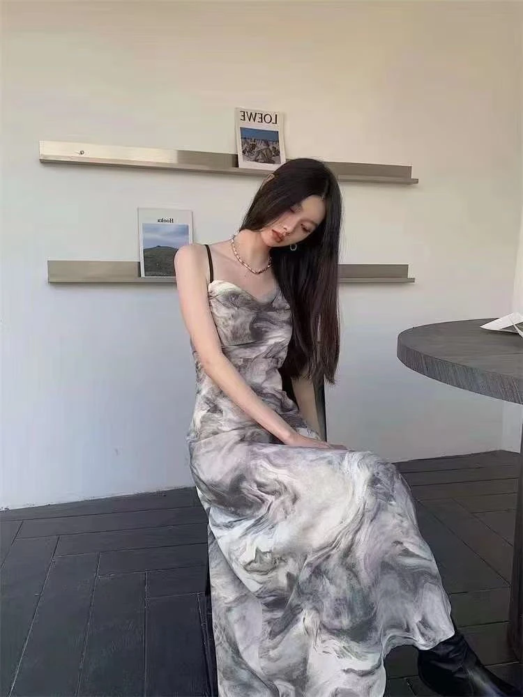 国风新中式水墨画扎染吊带连衣裙女夏季收腰显瘦美背长款包臀裙