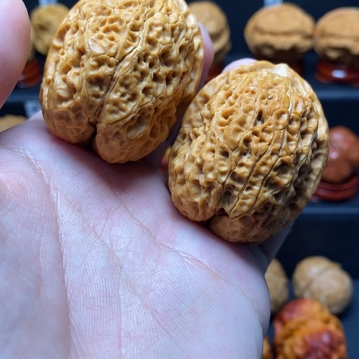 把件文玩核桃45铁虎头