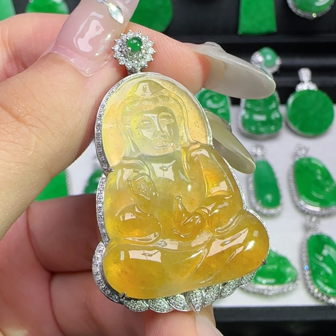 翡翠18K金镶嵌颈饰
