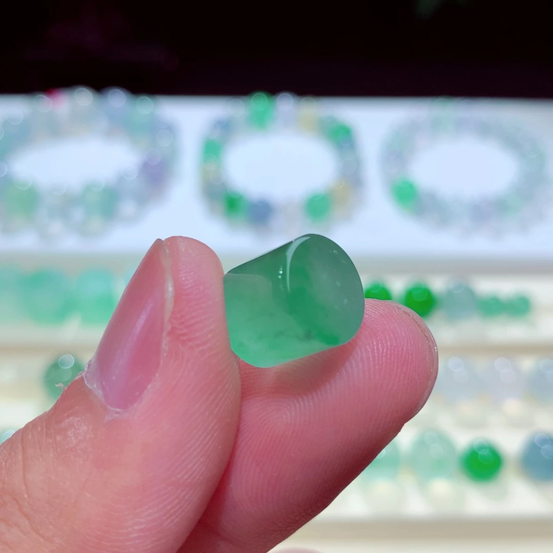 翡翠未镶嵌手链路路通