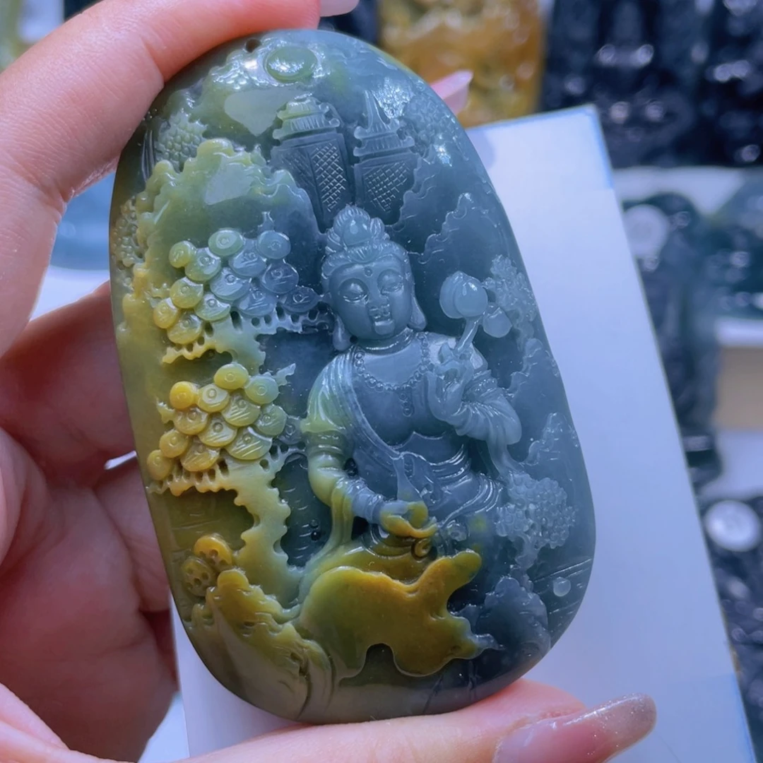 翡翠颈饰未镶嵌观音