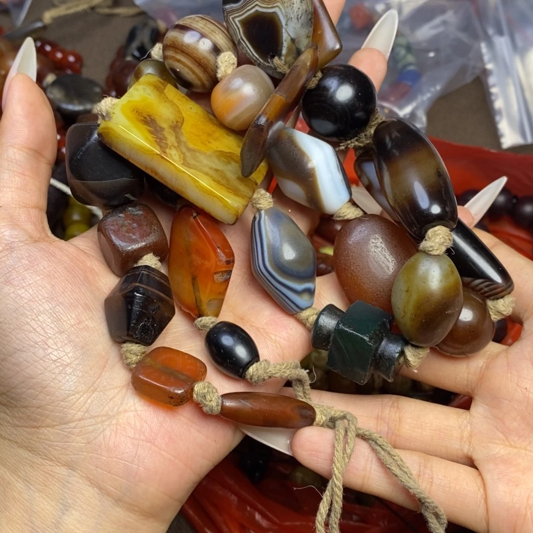 玛瑙/玉髓颈饰未镶嵌