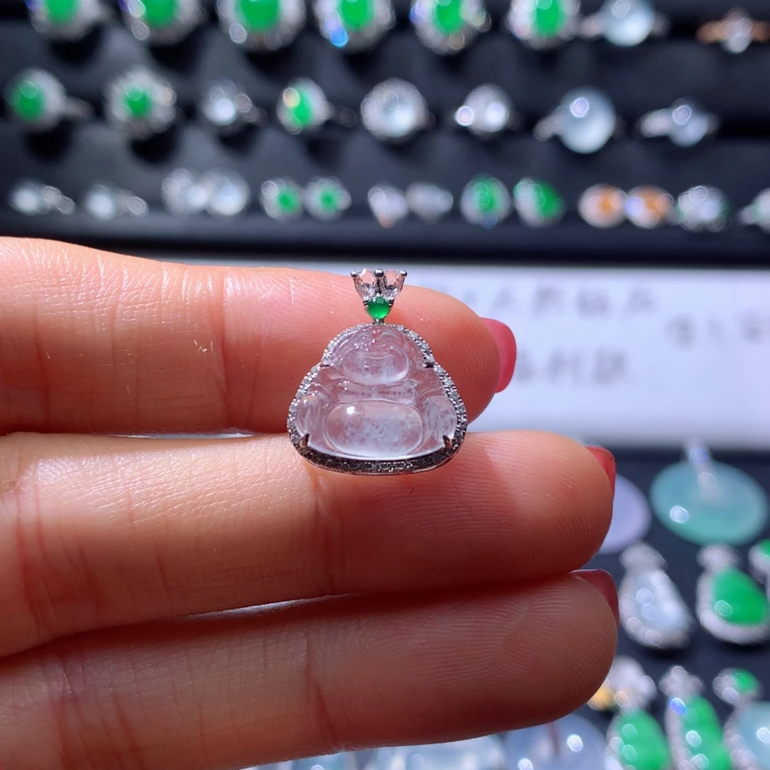 颈饰18K金镶嵌翡翠