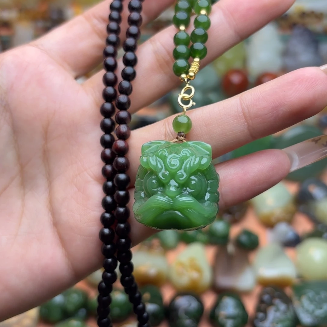 南红玛瑙未镶嵌颈饰