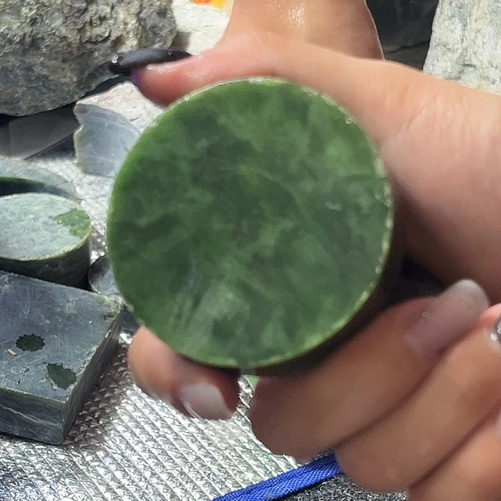 和田玉（碧玉）未镶嵌颈饰