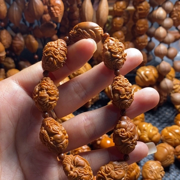 吊坠橄榄核群仙汇