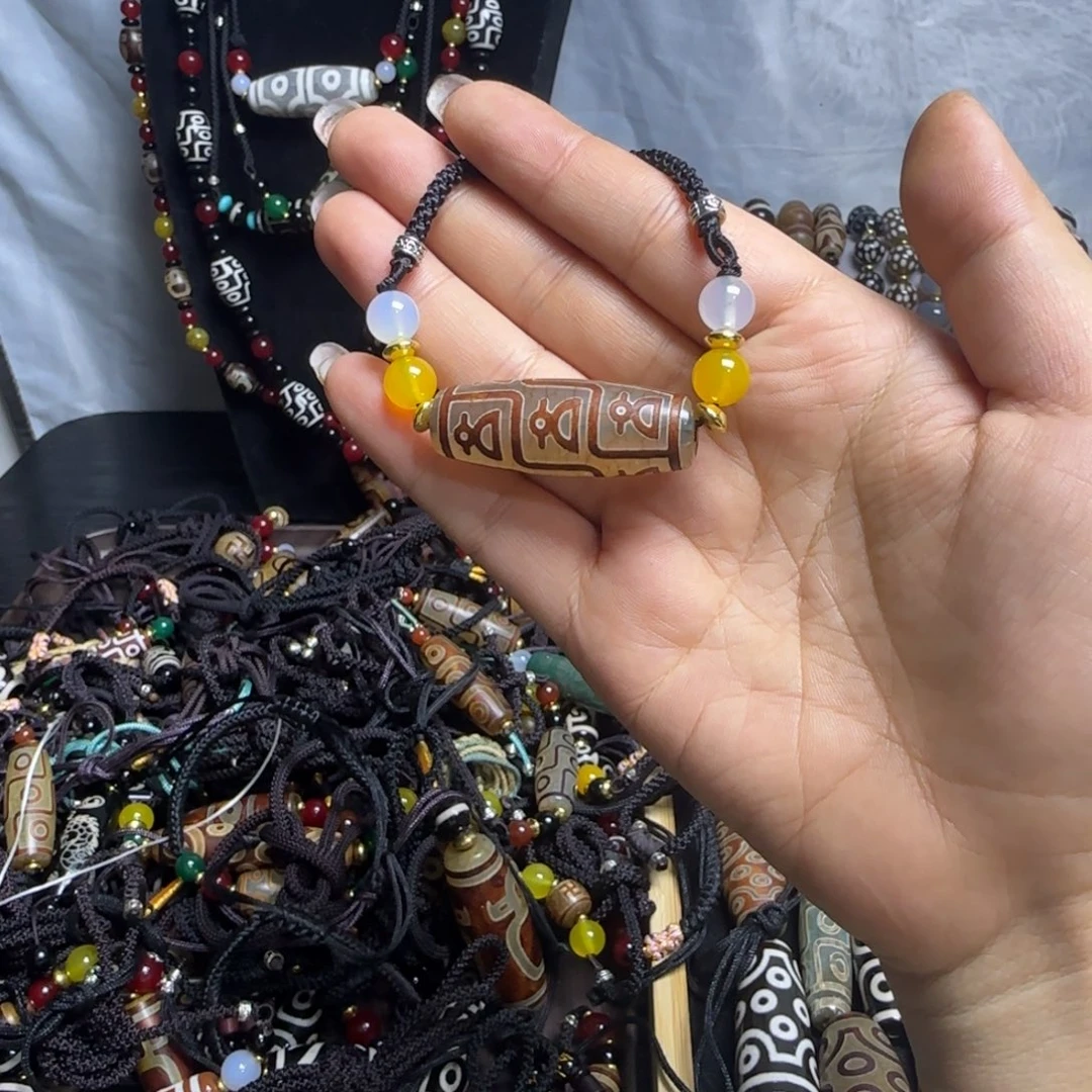 玛瑙/玉髓合金颈饰