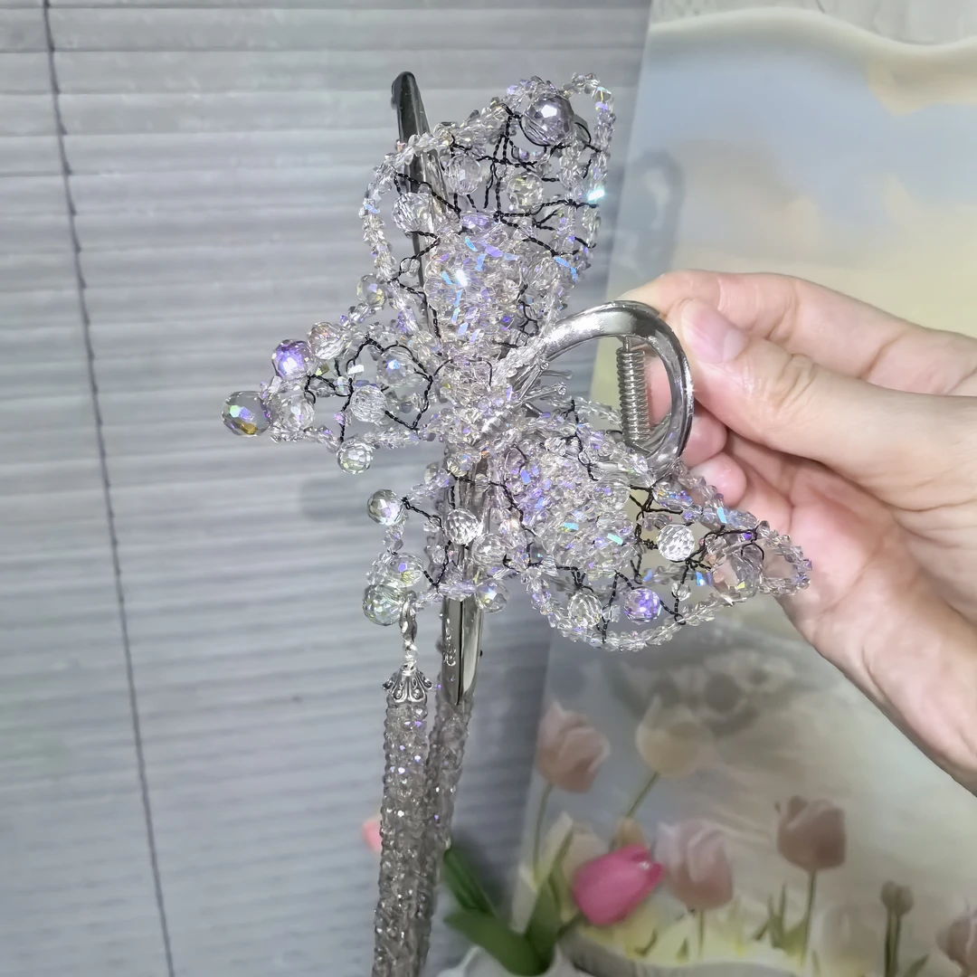莫奈凝露微丝密镶蝴蝶抓夹鲨鱼抓设计气质高级感日常款