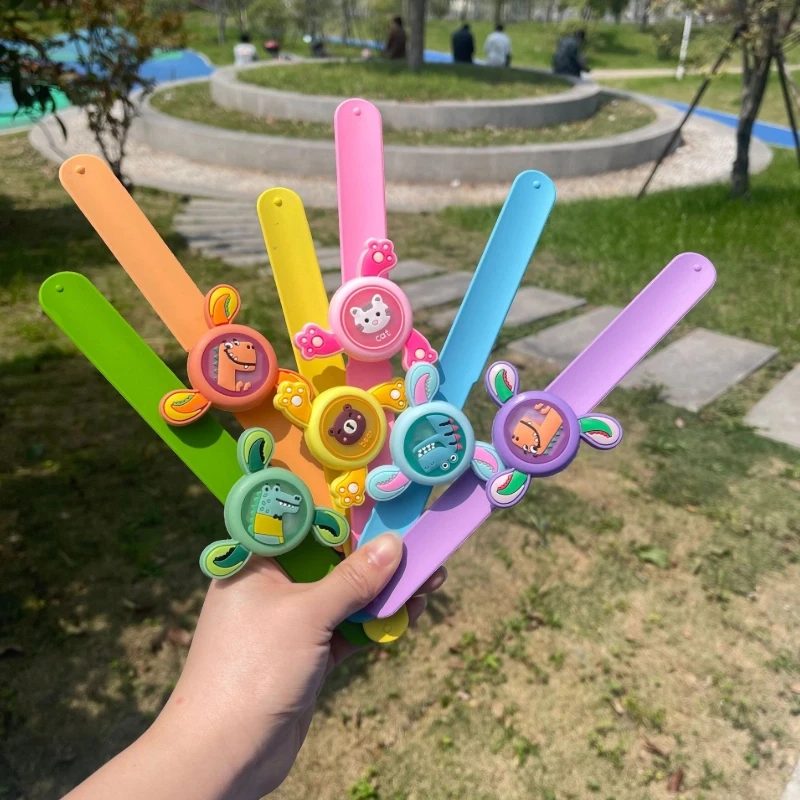 陀螺驱蚊手环发光夏季热卖闪光61送儿童卡通旋转手表防叮防蚊虫