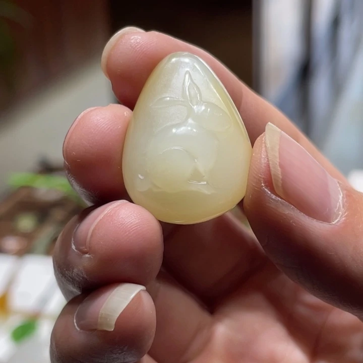 和田玉未镶嵌吊坠(不含链)