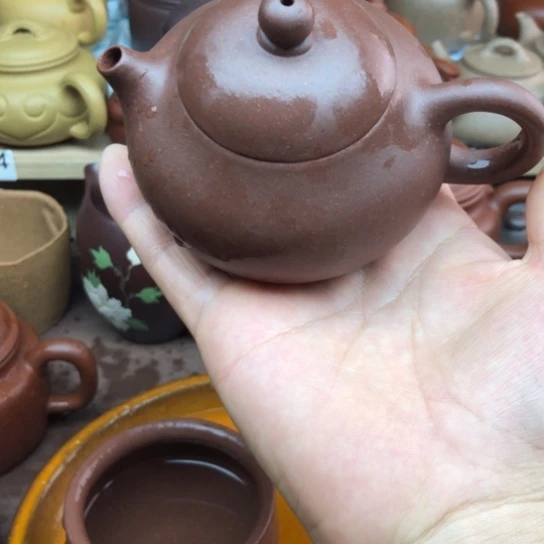 茶壶紫砂紫泥文但170豪升左右有瑕疵