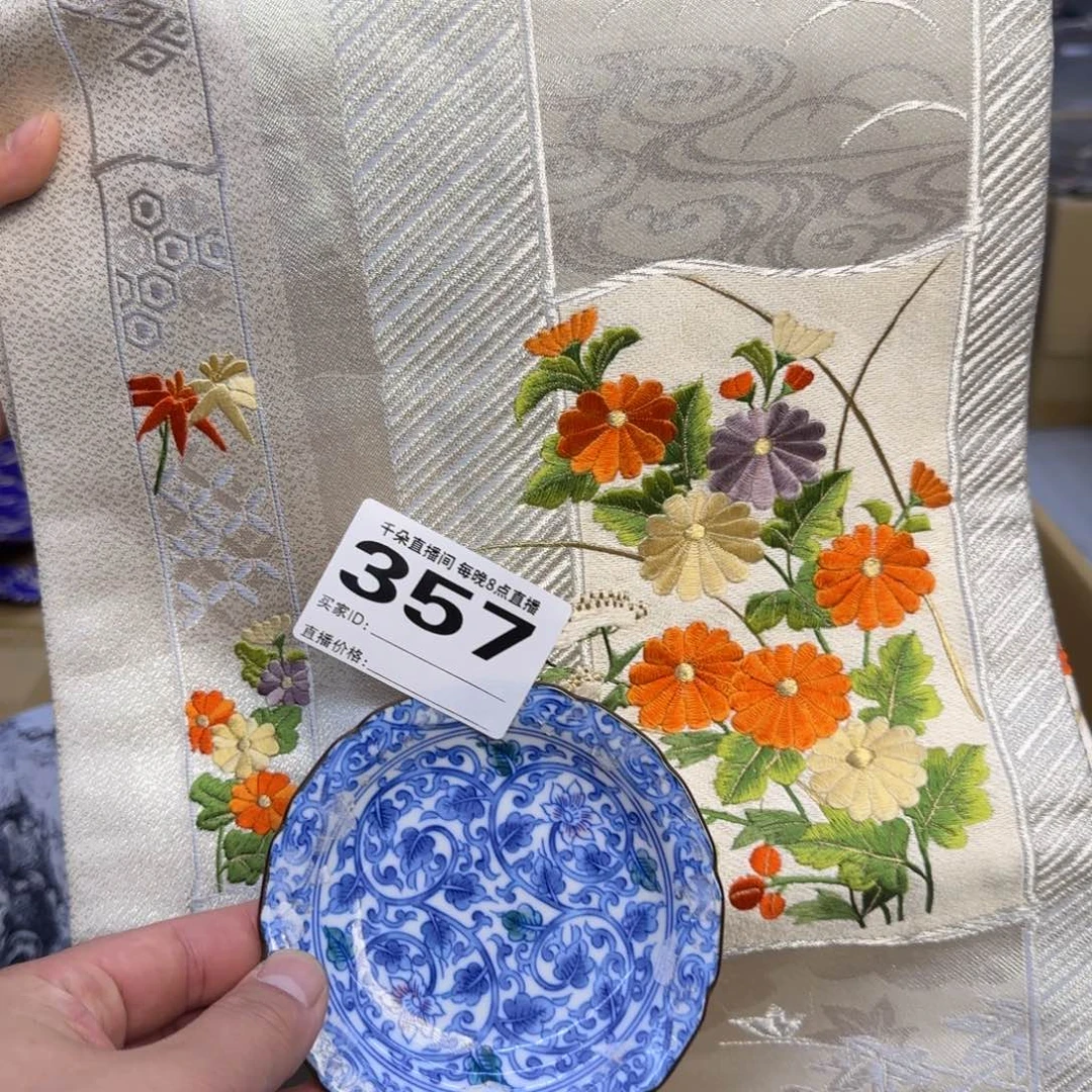 手工艺品琉璃临**雪小雨