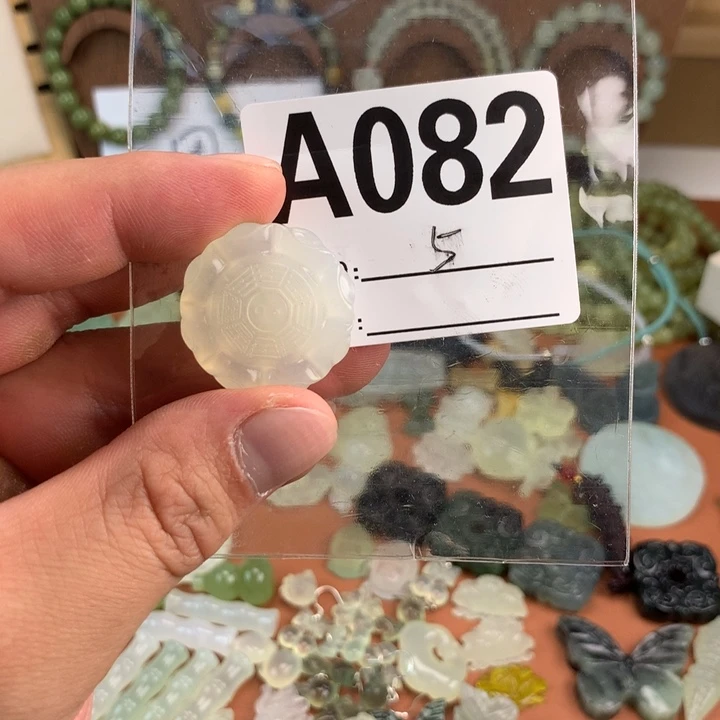 等***出蛇纹石玉合金岫玉 有棉