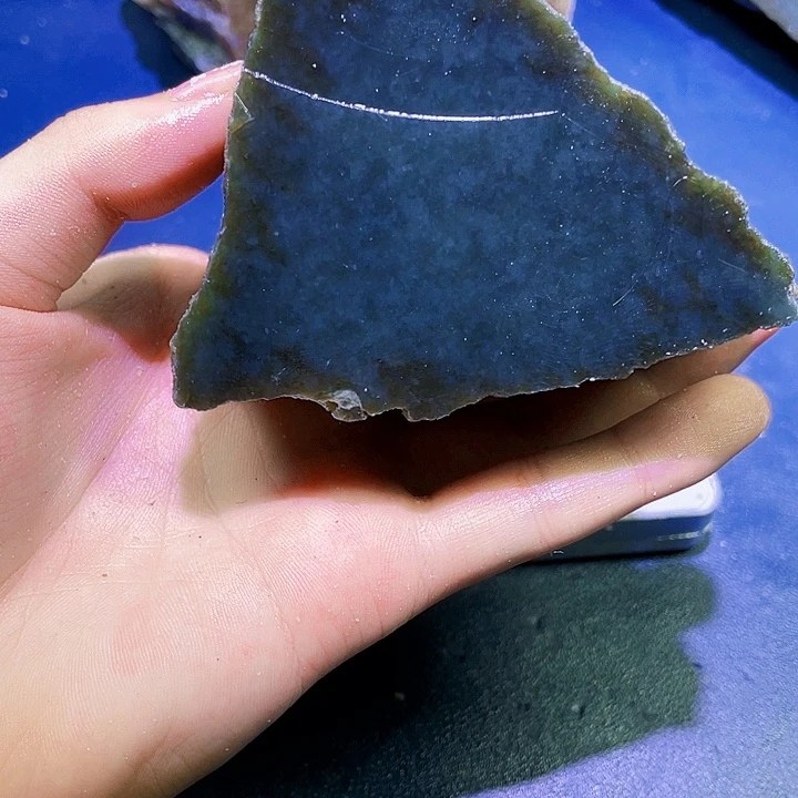 未镶嵌和田玉（糖玉）珠宝半成品