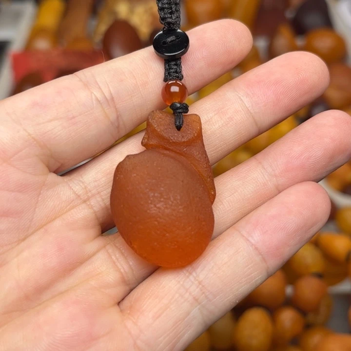 裸石琥珀未镶嵌天然蜜蜡吊坠