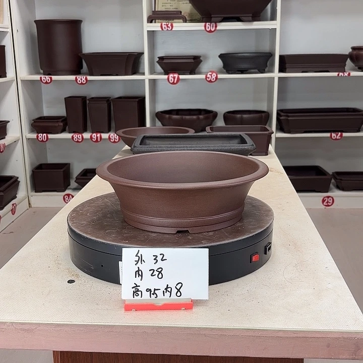 紫砂花盆下带小圆