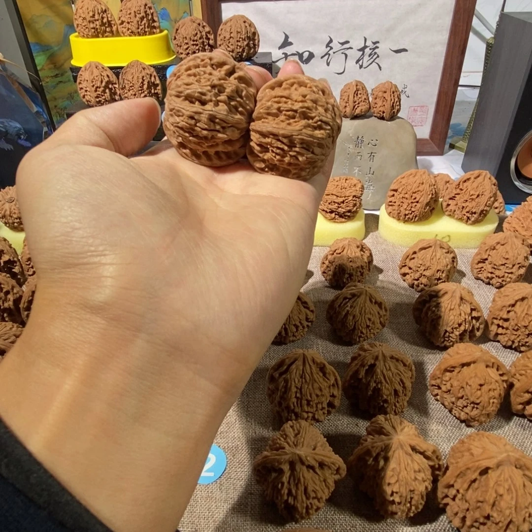 木质类磨盘山的水是