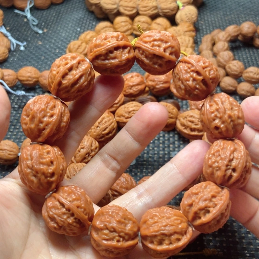 曾***你吊坠文玩核桃粗筋手串