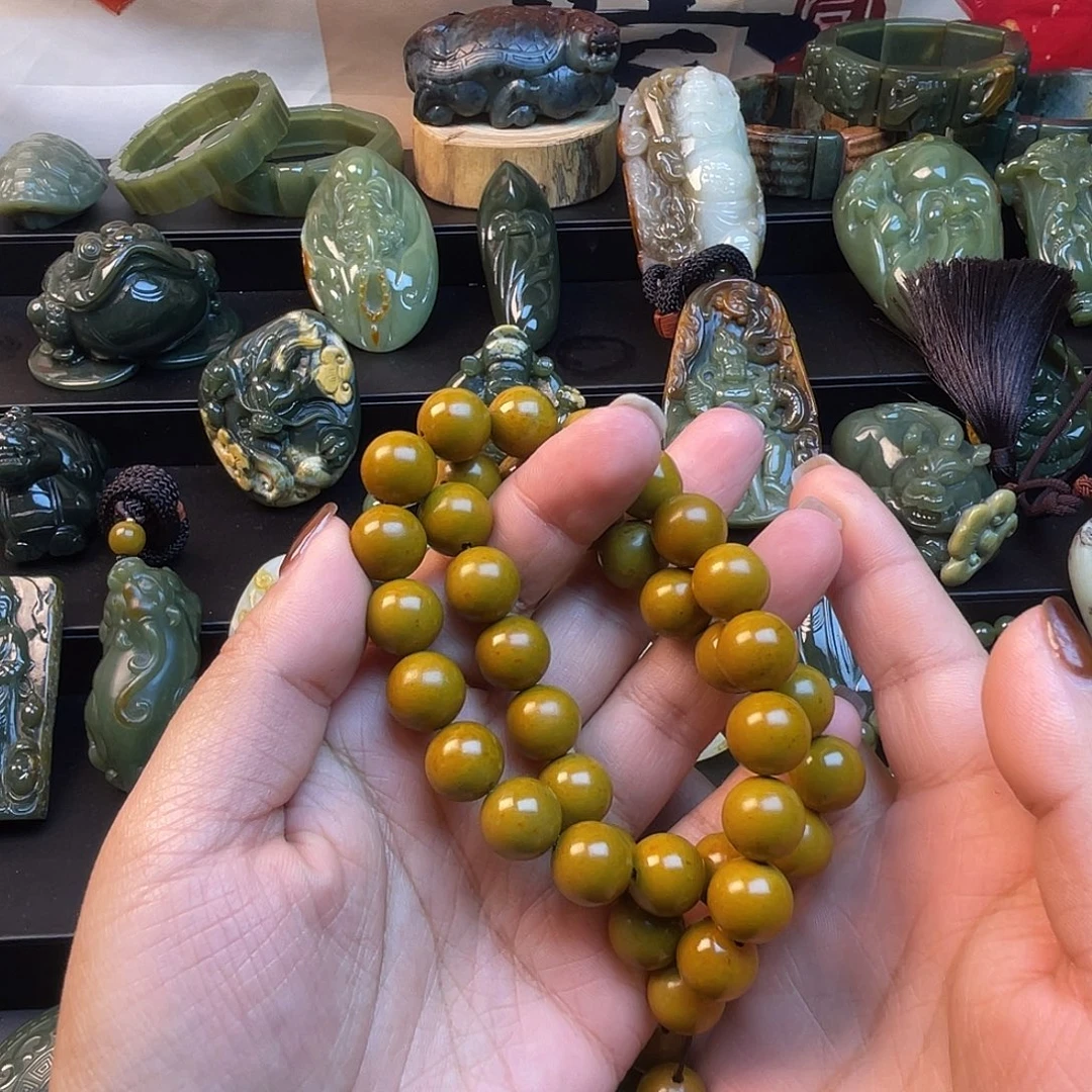 透闪石质玉未镶嵌手链