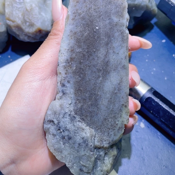 和田玉未镶嵌珠宝半成品